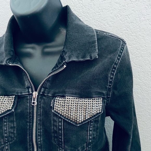 Vintage Levi’s Denim Trucker Jacket w/ Sequin Panels on front and back! - Small - Picture 2 of 8